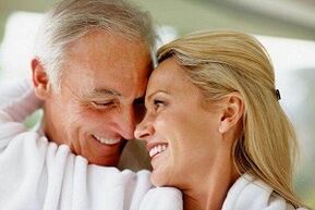 glücklicher Mann, der seine Potenz nach 50 steigerte